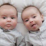 photographe portrait naissance jumeaux