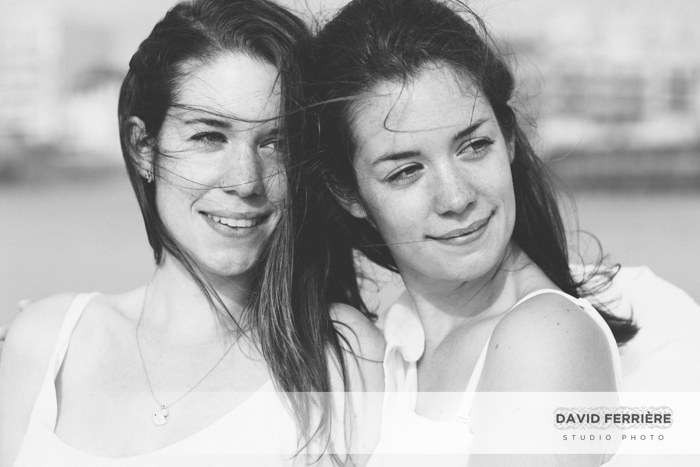 photo soeurs jumelles saint malo rennes bretagne portrait original sur la plage