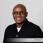 Monsieur R., un portrait pour les réseaux professionnels