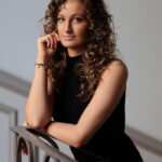 Mademoiselle L., un portrait book féminin